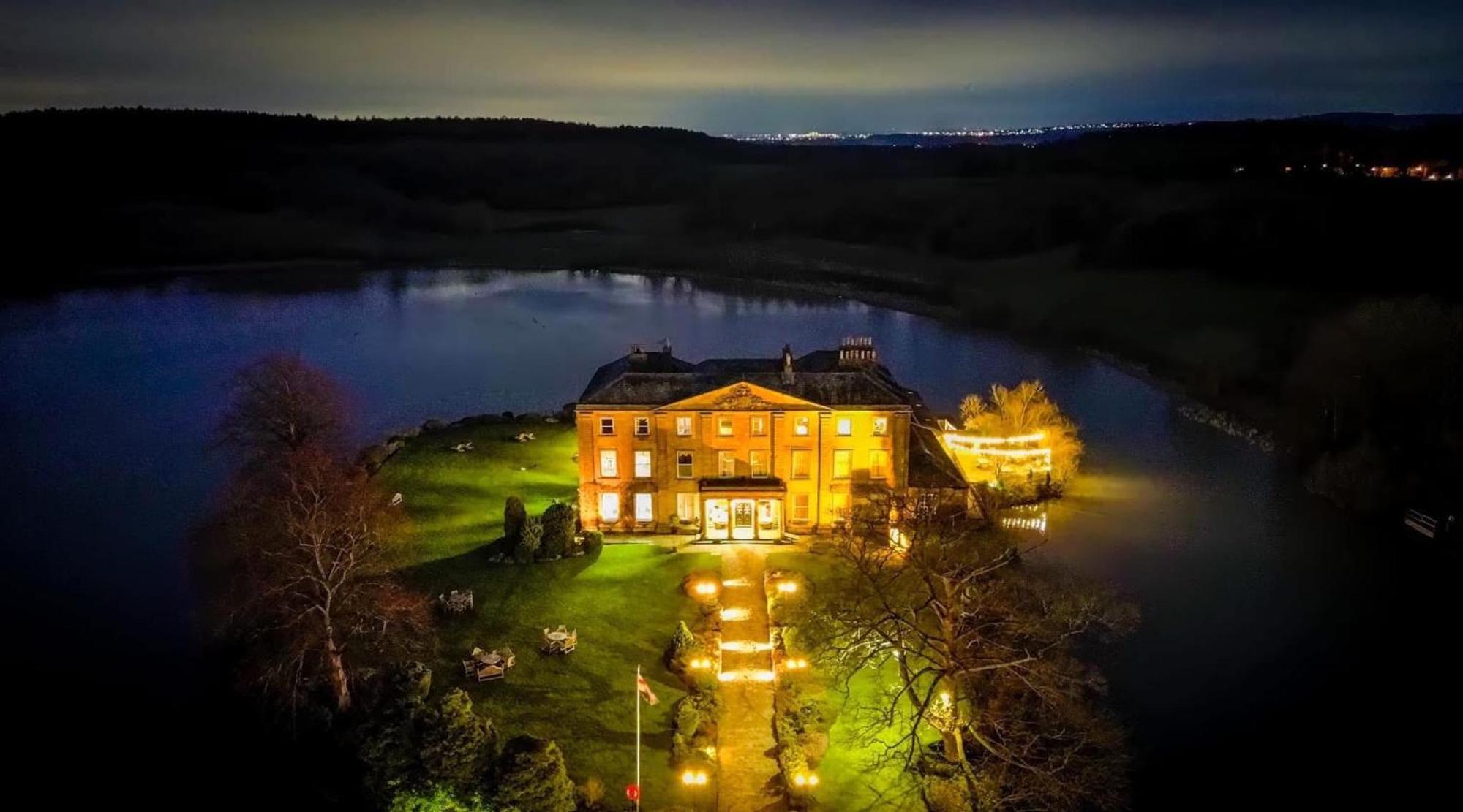 Waterton Park Hotel Wakefield Exteriör bild