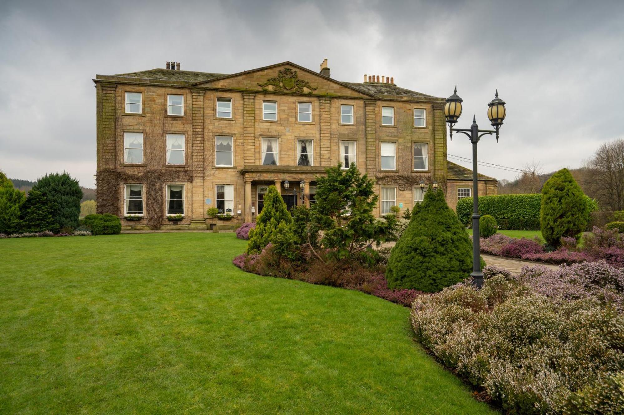 Waterton Park Hotel Wakefield Exteriör bild